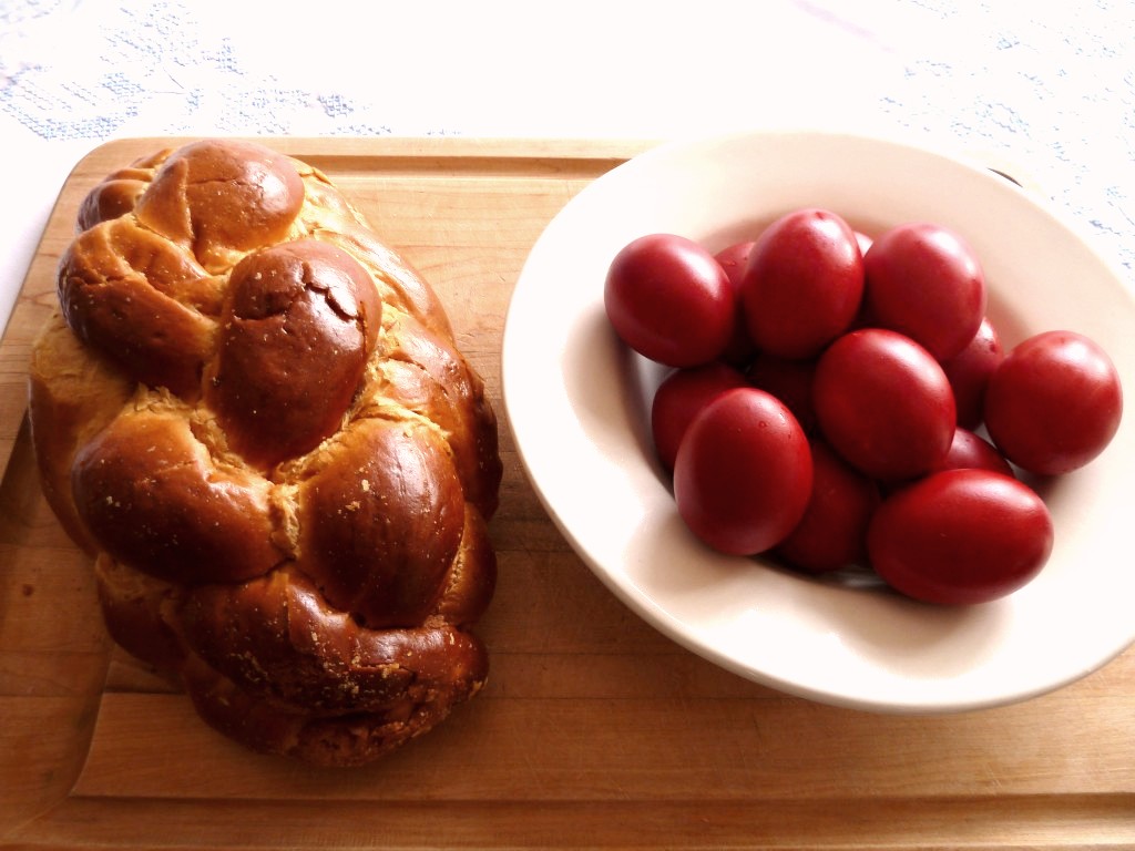 Egg-bread-Red-eggs-1024×768