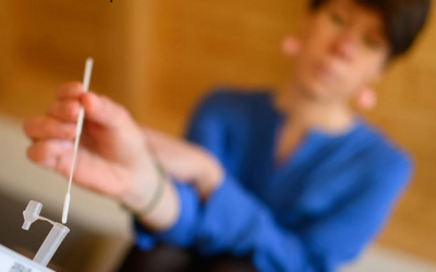 Διευρύνεται η διάθεση των self-tests σε όλους τους εργαζομένους της χώρας – Τι ισχύει από 24-30 Μαΐου